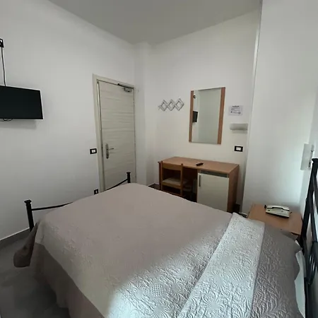 מלון Marchina 3*