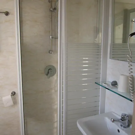 Marchina 3* ברשה